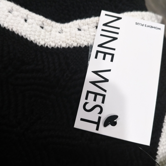 Nine West Crochet Tie Waist Maxi Dress - Picture 5 of 11